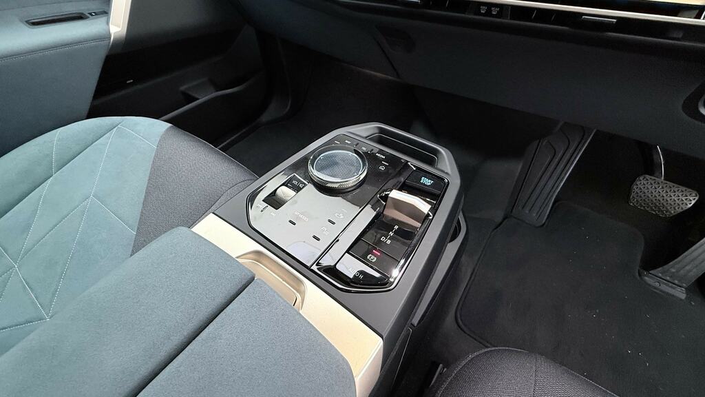 BMW iX 240Kw Xdrive40 M Sport 76.6Kwh Sky22kwch Black #10