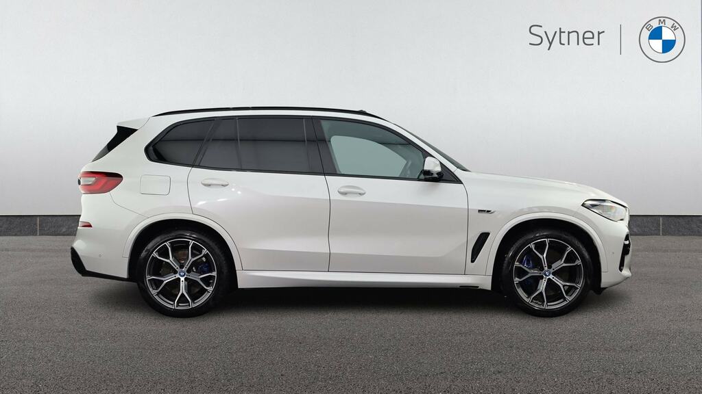 BMW X5 Xdrive45e M Sport White #3