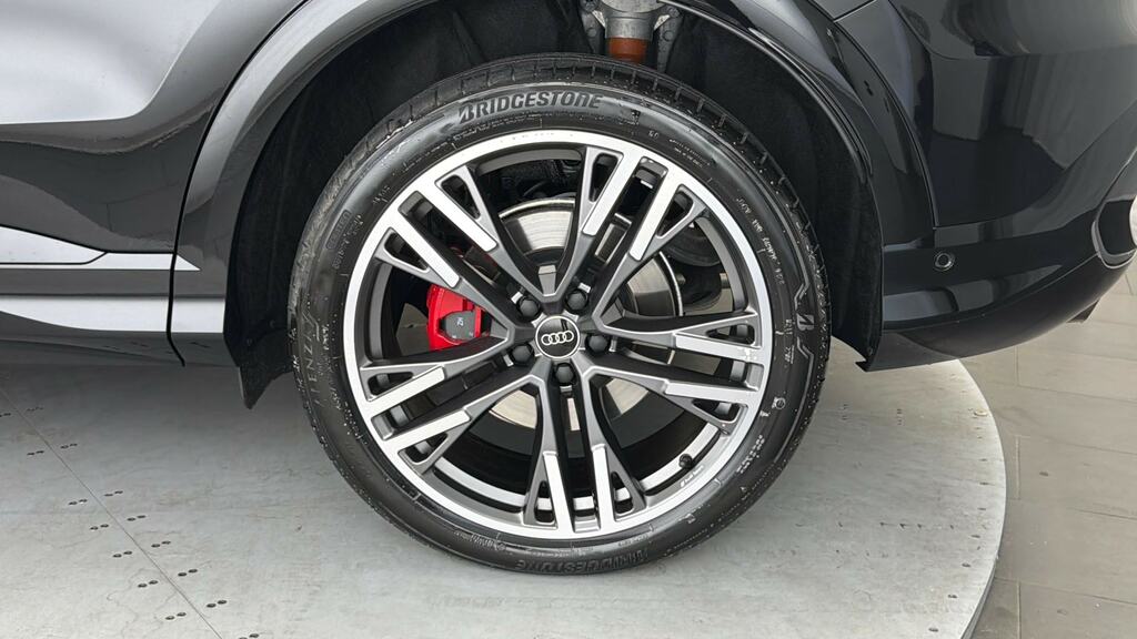 Audi Q5 2.0 Tfsi E Quattro 299 Edition1 S Tronic Sv LF26BCB Black #5