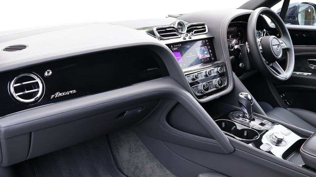 Bentley Bentayga 4.0 V8 Azure Blackline Spec Black #2