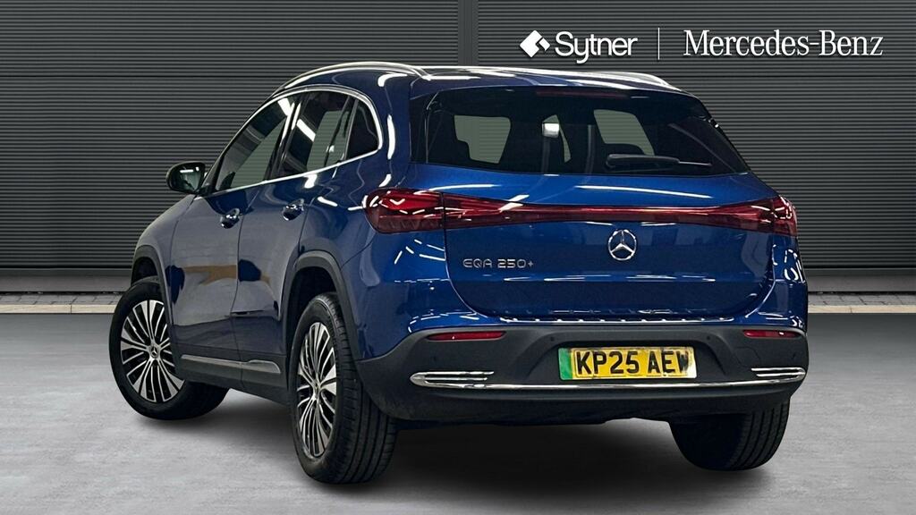 Mercedes-Benz EQA Eqa 250 140Kw Sport Executive 70.5Kwh Blue #2