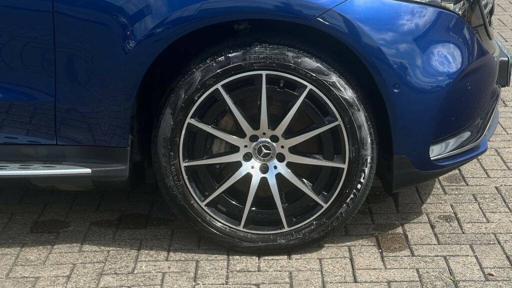 Mercedes-Benz EQC Eqc 400 300Kw Amg Line 80Kwh Blue #5