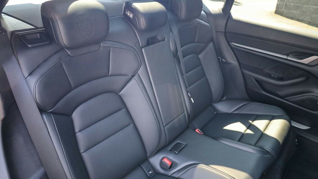Porsche Taycan 300Kw 89Kwh Rwd Grey #24