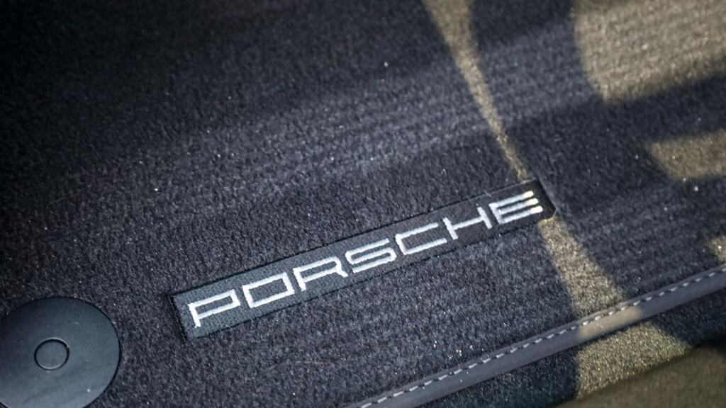 Porsche Taycan 300Kw 89Kwh Rwd Grey #27