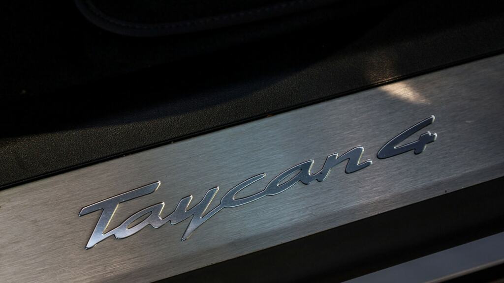 Porsche Taycan 300Kw 89Kwh Rwd Grey #28