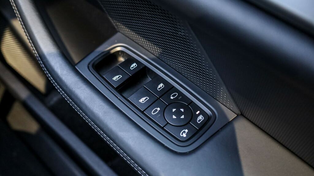 Porsche Taycan 300Kw 89Kwh Rwd Grey #22