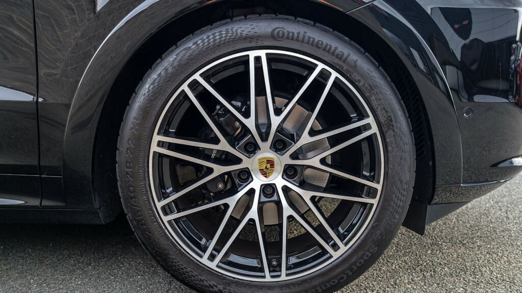 Porsche Cayenne Tiptronic S FP73YPG Black #4