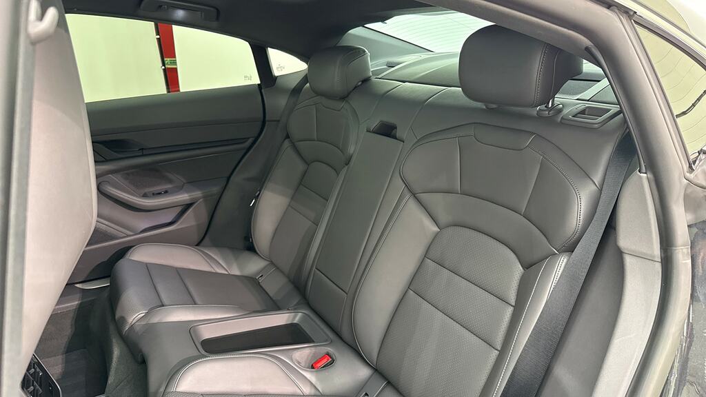 Porsche Taycan Taycan T S Cross Turismo Black #32
