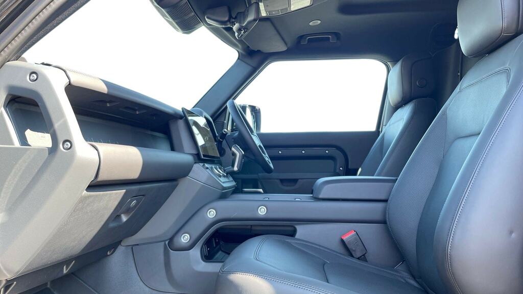 Land Rover Defender 90 3.0 D350 Hard Top X-dynamic Hse Black #3