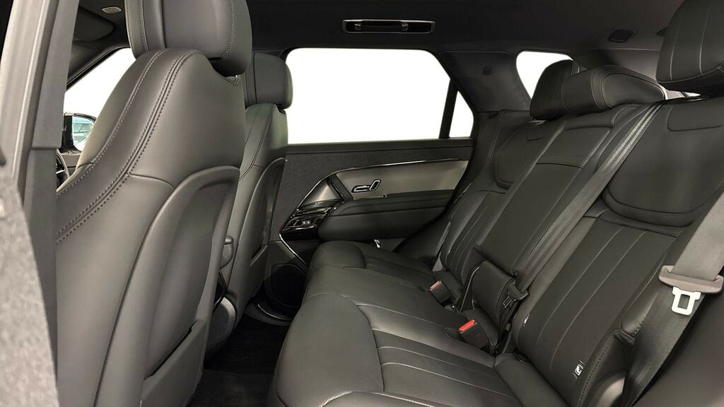 Land Rover Range Rover Sport 3.0 P460e Dynamic Se Black #4