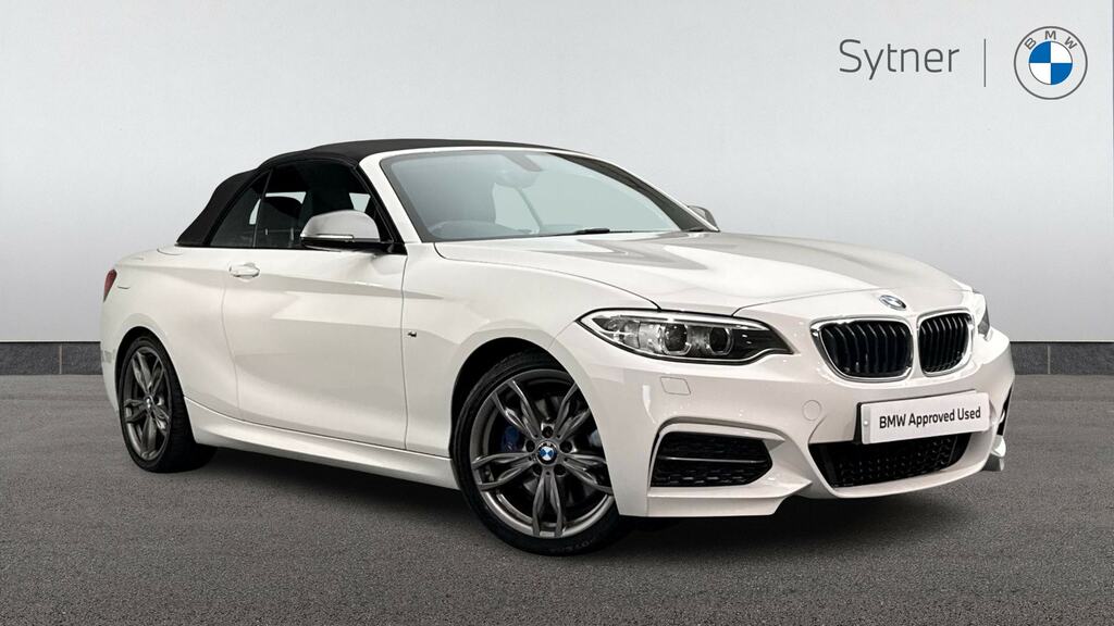 BMW 2 Series M240i Nav Step White