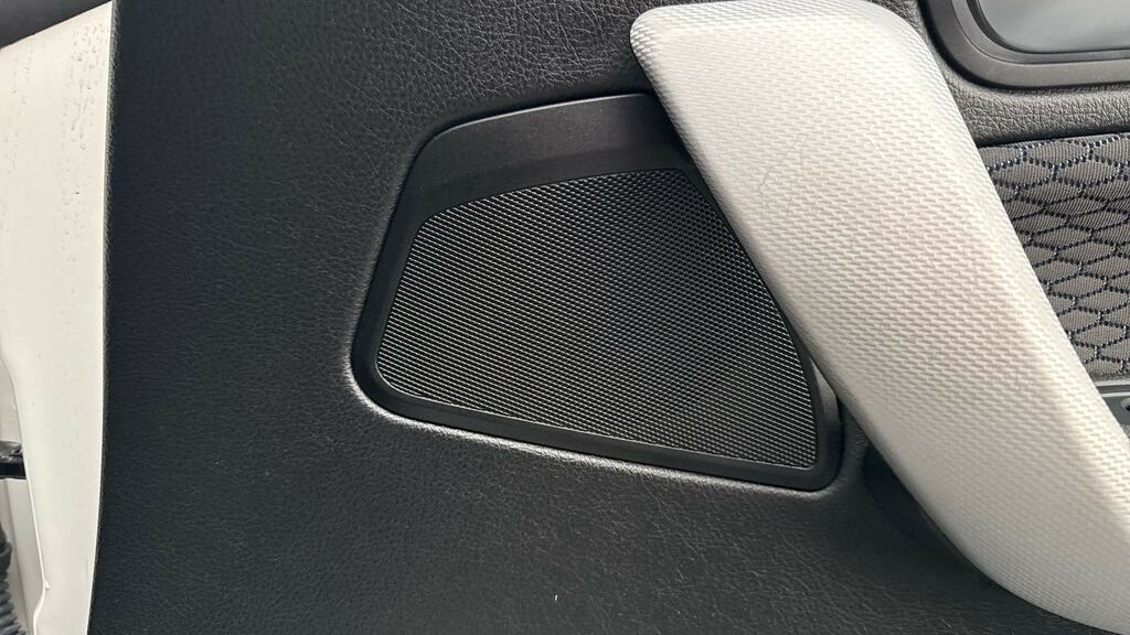 BMW 1 Series 118I 1.5 Sport Nav -1 Owner- White #20
