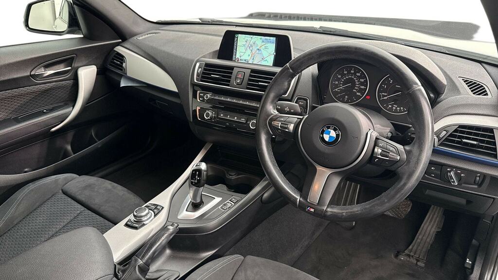 BMW 1 Series 118I 1.5 Sport Nav -1 Owner- White #6