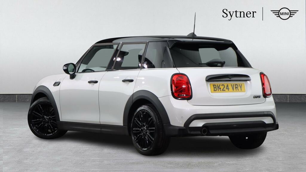 Mini Hatch 1.5 Cooper Exclusive Premium BK24VRY White #2