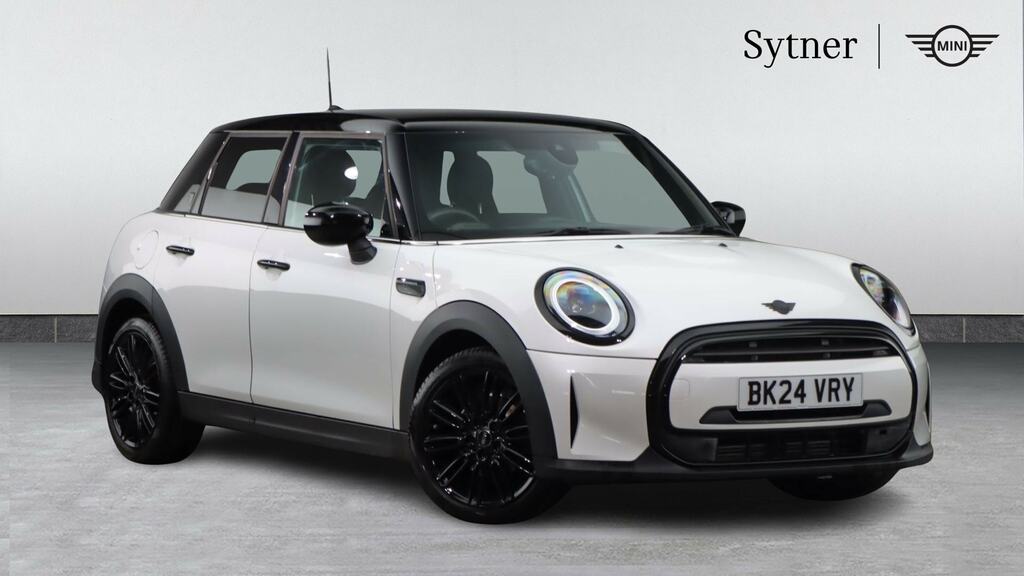 Mini Hatch 1.5 Cooper Exclusive Premium BK24VRY White