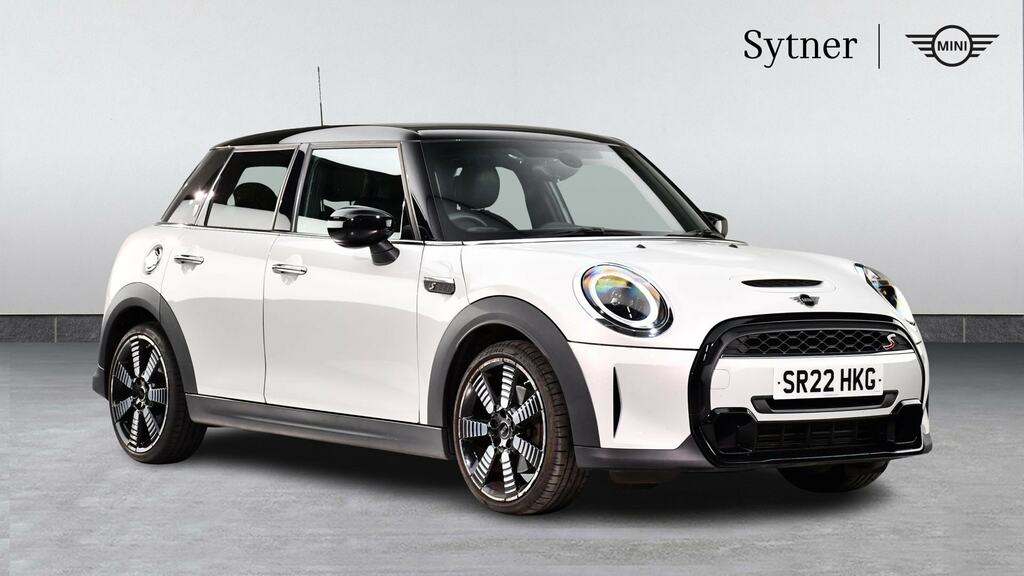 Mini Hatch 2.0 Cooper S Exclusive Comfort Pack White