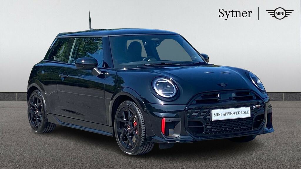 Mini Hatch 2.0 John Cooper Works Black