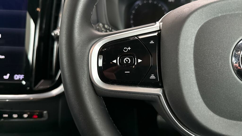 Volvo V60 R-design, T6 Awd Plug-in Hybrid Sunroofloungecl Black #17