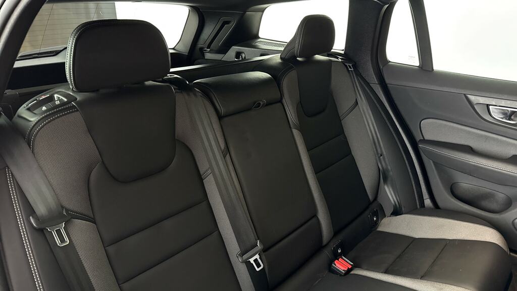 Volvo V60 R-design, T6 Awd Plug-in Hybrid Sunroofloungecl Black #12