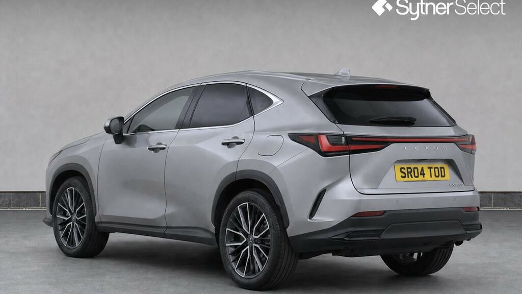 Lexus NX 350H 2.5 F-sport E-cvt Takumi Packsunroof Silver #3