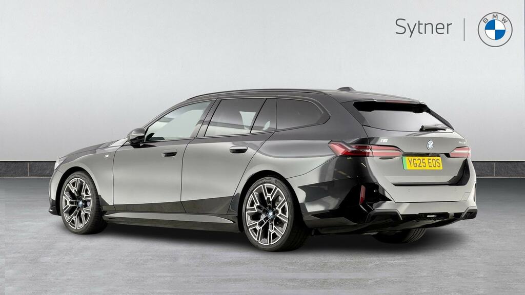BMW i5 250Kw Edr40 M Sport 84Kwh Techcmf22kw Grey #2