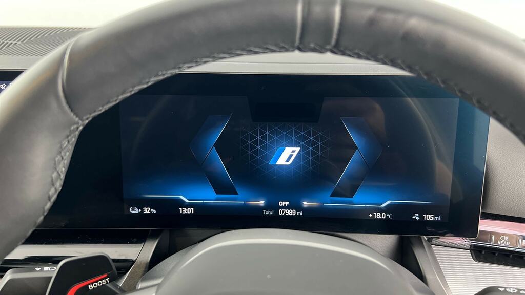 BMW i5 40 83.9Kwh M Sport Edrive 11Kw Charger Black #9