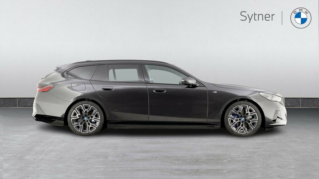 BMW i5 250Kw Edr40 M Sport 84Kwh Techcmf22kw Grey #3