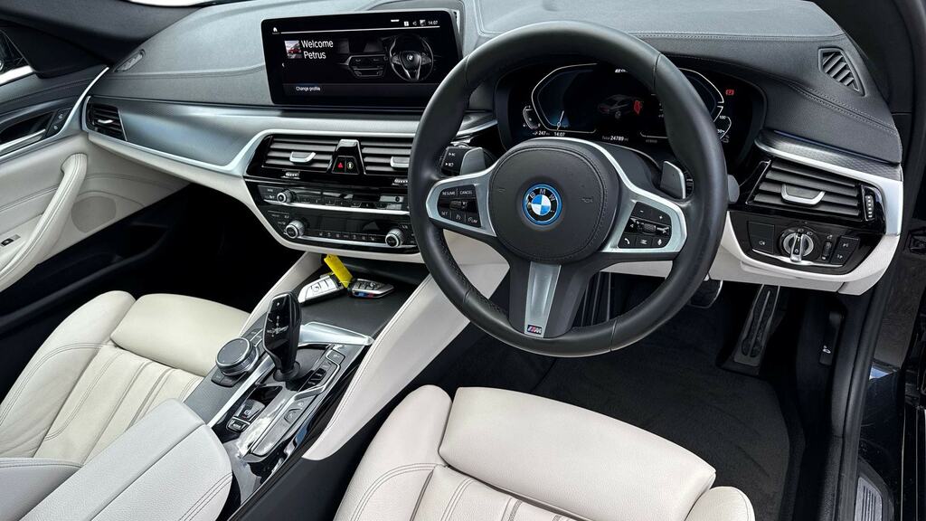 BMW 5 Series 530E M Sport Black #6