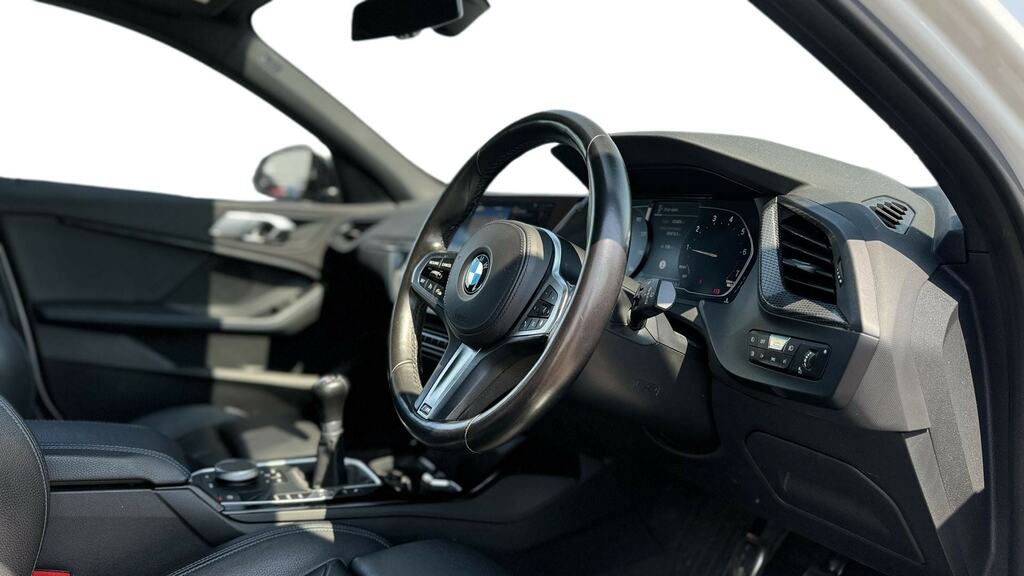 BMW 1 Series 118I M Sport VE70EXF White #5
