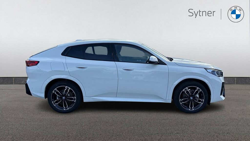 BMW iX2 30 66.5Kwh M Sport Xdrive 11Kw Charger Blue #3