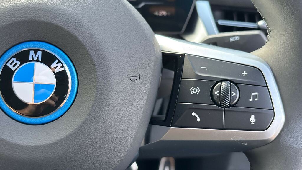 BMW iX2 30 66.5Kwh M Sport Xdrive 11Kw Charger Blue #18