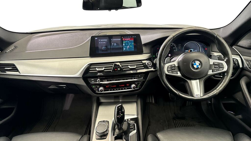 BMW 5 Series 520D Xdrive M Sport Grey #4