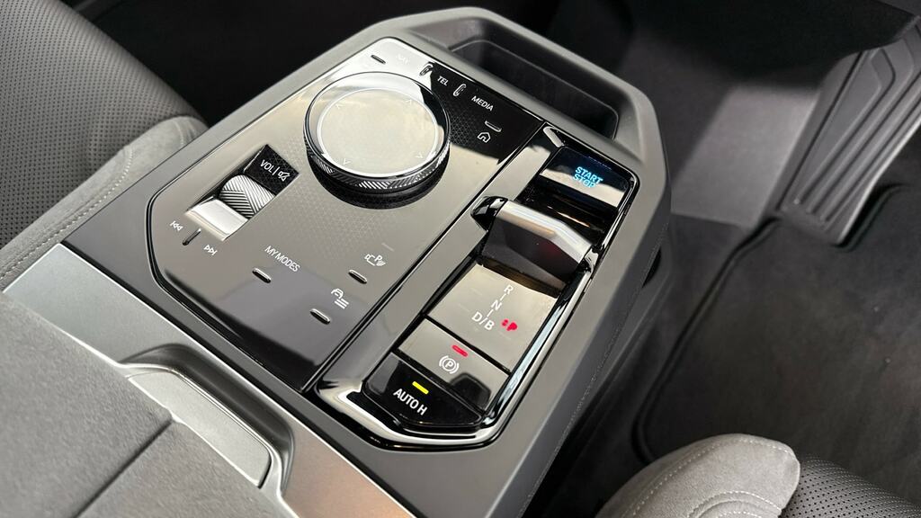 BMW iX 385Kw Xdrive50 M Sport 111.5Kwh Grey #10