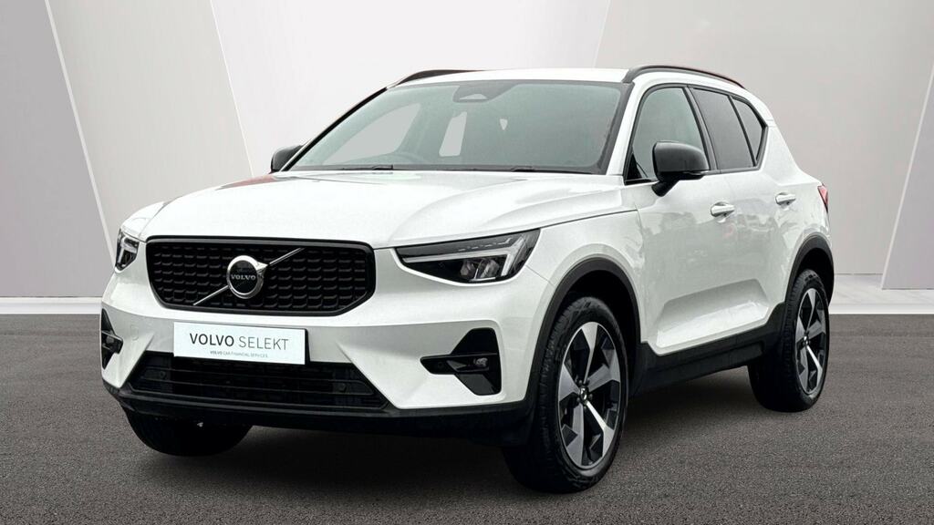 Volvo XC40 2.0 B3p Plus Dark MD26KMF White #6