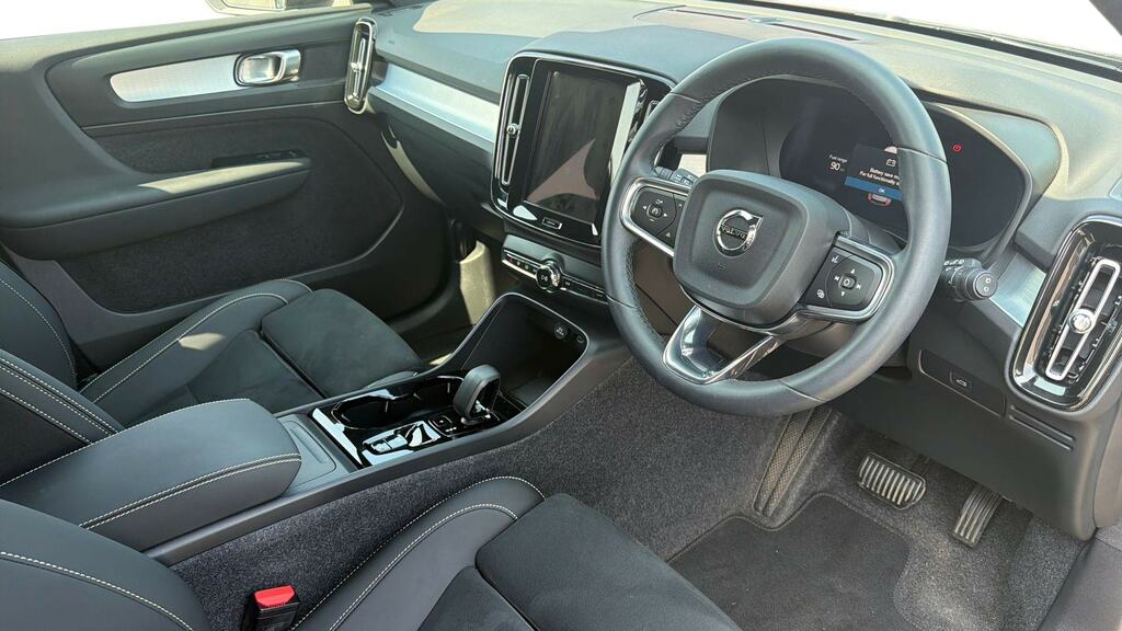 Volvo XC40 2.0 B3p Plus Black Edition ML75CGV Black #5