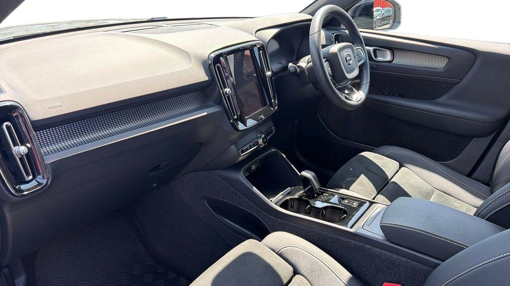 Volvo XC40 2.0 B4p Plus Dark LV73XND Grey #4