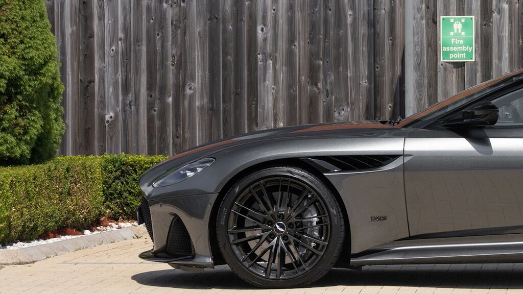 Aston Martin DBS Superleggera Blue #24