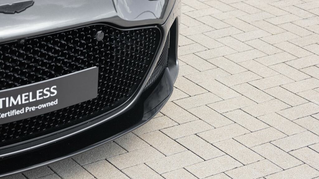 Aston Martin DBS Superleggera Blue #38