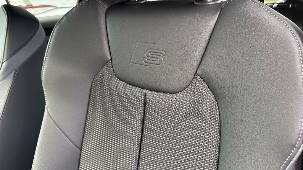 Audi A1 35 Tfsi Black Edition S Tronic Blue