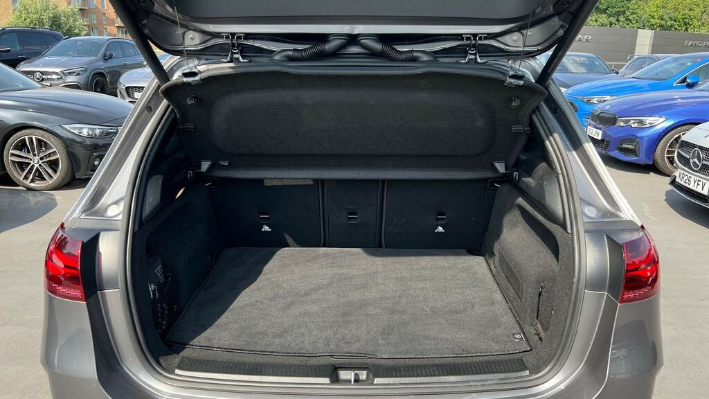 Mercedes-Benz B Class Hatchback Grey #16