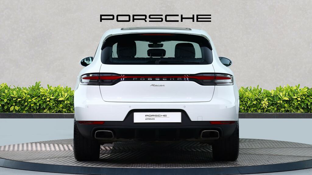 Porsche Macan 5dr Pdk White #6