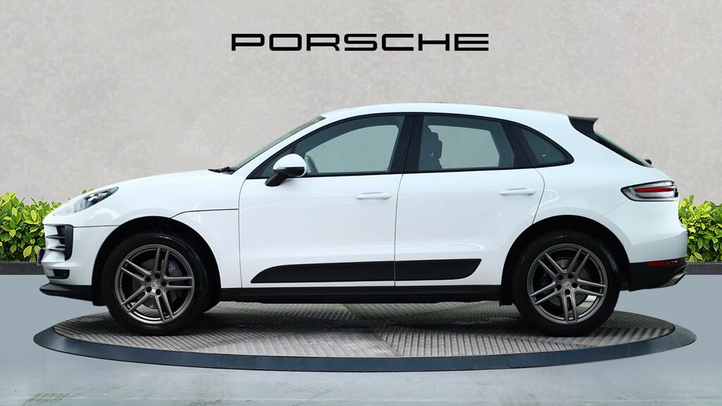 Porsche Macan 5dr Pdk White #4