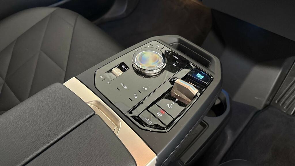BMW iX 240Kw Xdrive40 M Sport 76.6Kwh Sky22kwch Black #10