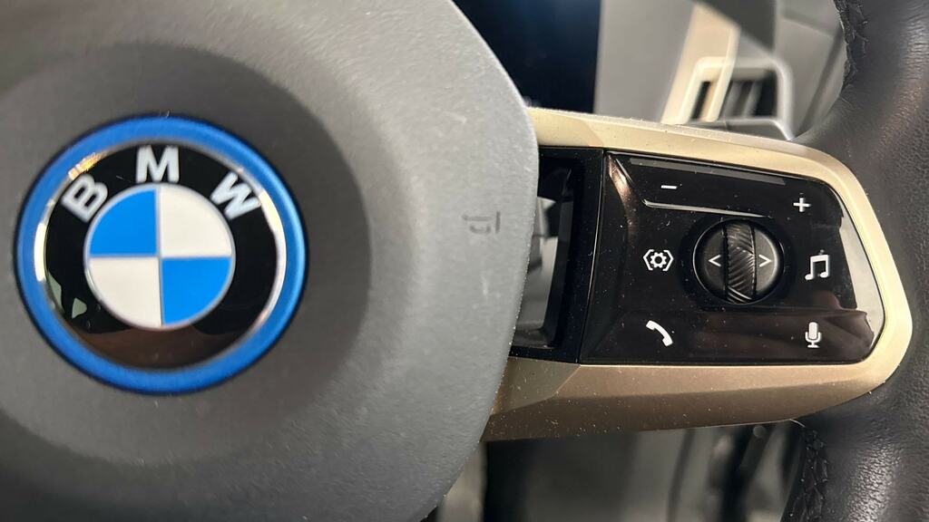 BMW iX 240Kw Xdrive40 M Sport 76.6Kwh Sky22kwch Black #18
