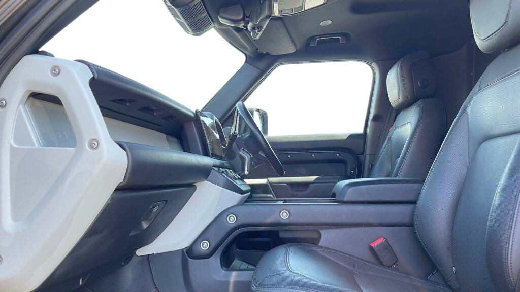 Land Rover Defender 110 3.0 D300 Hard Top X-dynamic Hse Grey #3