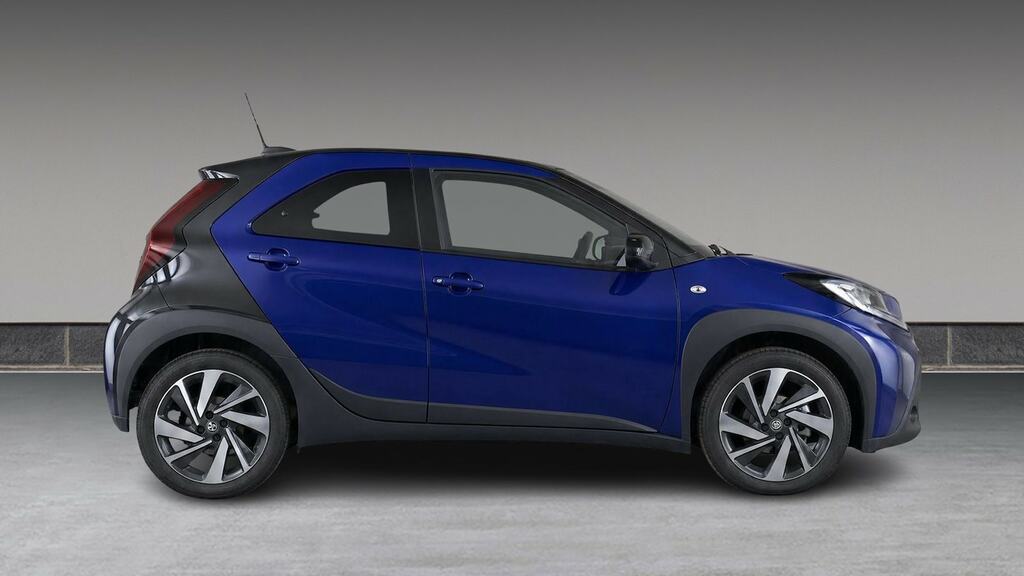 Toyota Aygo X 1.0 Vvt-i Edge WP22OWH Blue #6
