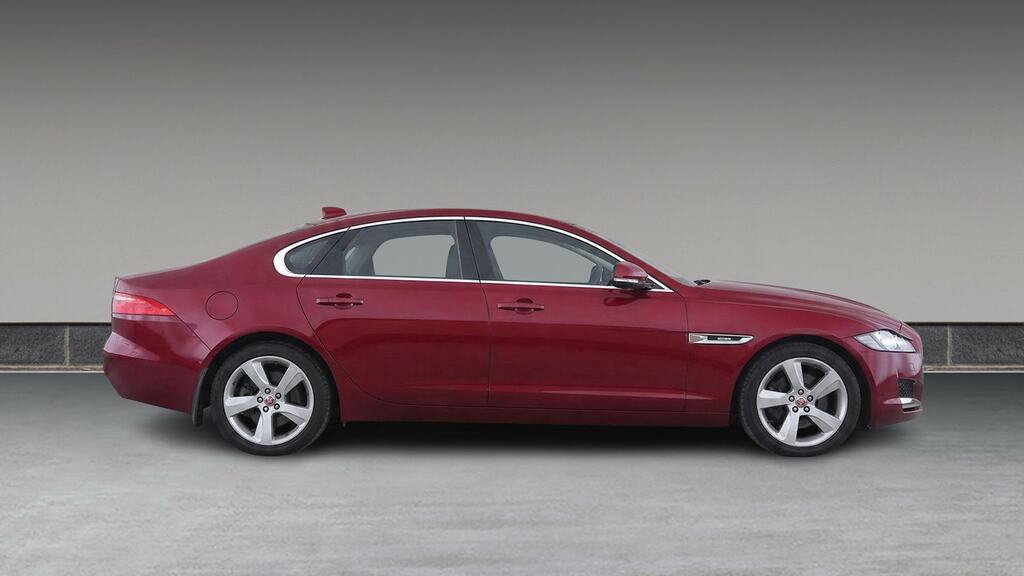 Jaguar XF 2.0D 180 Prestige Red #6