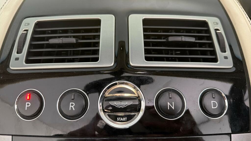 Aston Martin DB9 Db9 V12 Silver #18