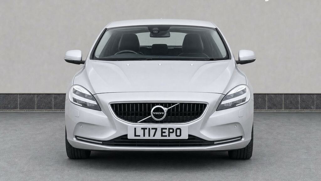 Volvo V40 T3 152 Inscription Geartronic Silver #5