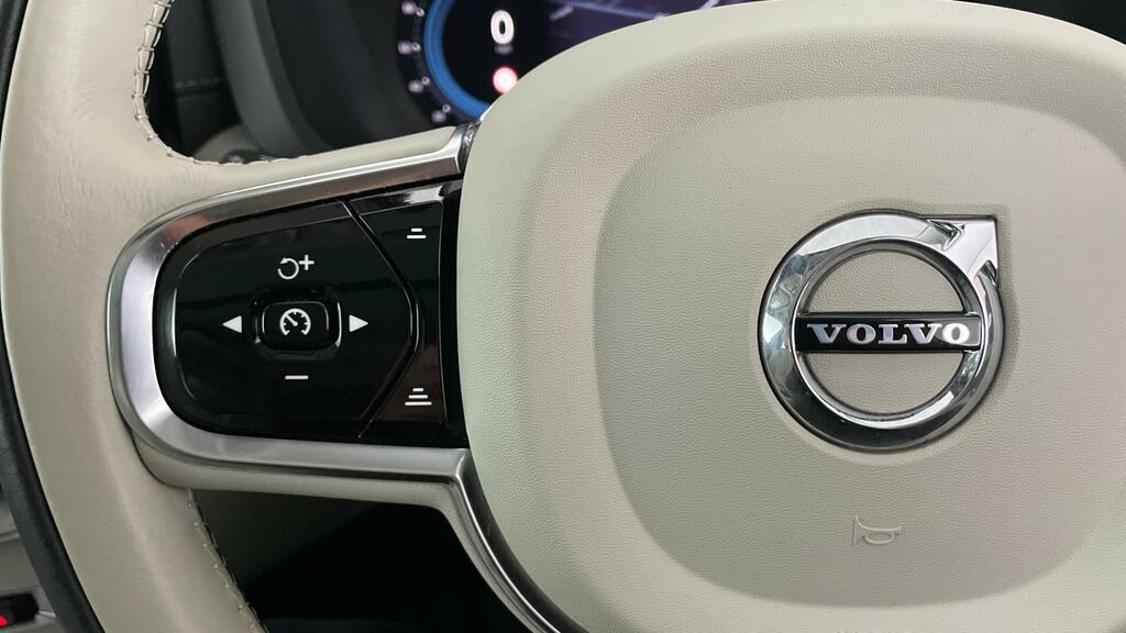 Volvo XC60 Recharge Inscription Pro, T8 Awd Plug-in Hybrid White #17